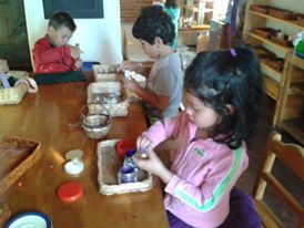 SALÓN CASA. GUÍA FRAN, PAMELA, CO-GUÍAS: RITA, PANCHA, DENISSE.